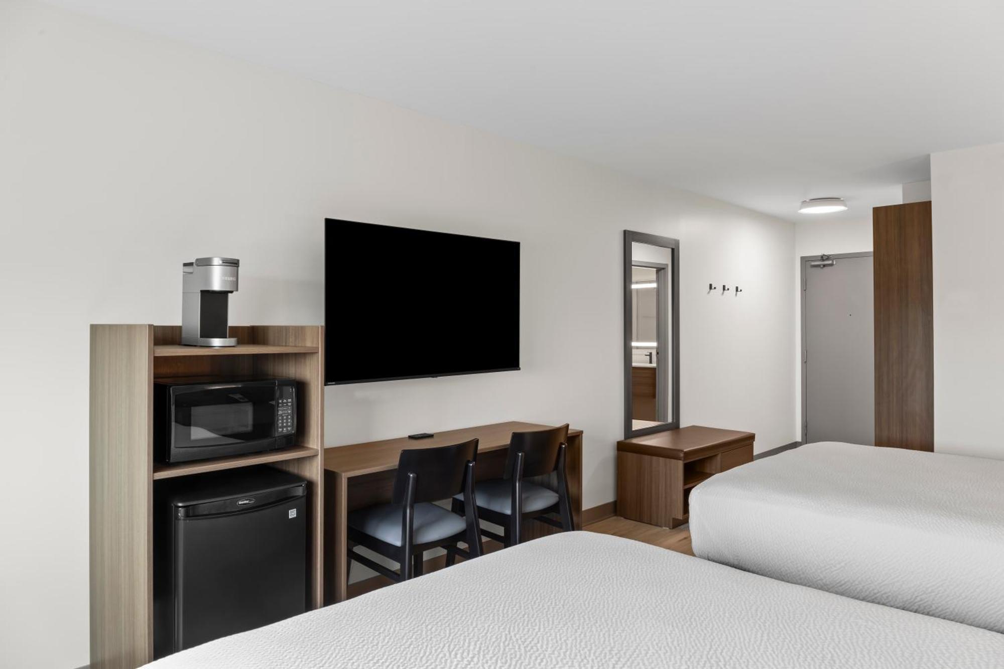 Days Inn By Wyndham Steinbach Exteriör bild